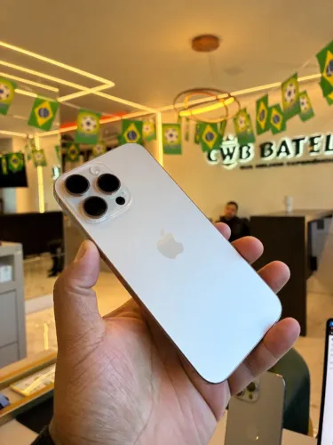 iPhone 16 Pro Max 256GB Desert 90% - Loja Fisica