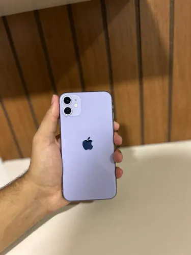 iPhone 11 64GB - 73% - Muito conservado