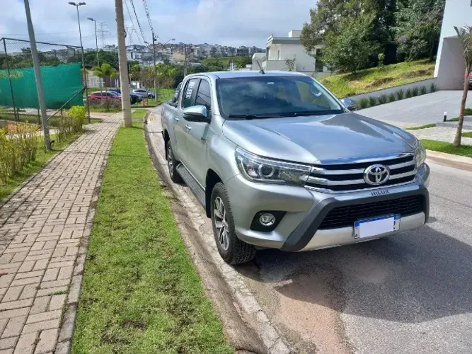 Toyota Hilux CD SRX 4X4 2.8 TDI 16V Diesel Aut. 2019