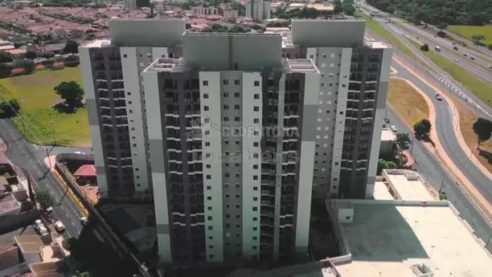 Excelente apartamento a Venda no Quinta das Paineiras com 02 quartos e 02 banheiros.