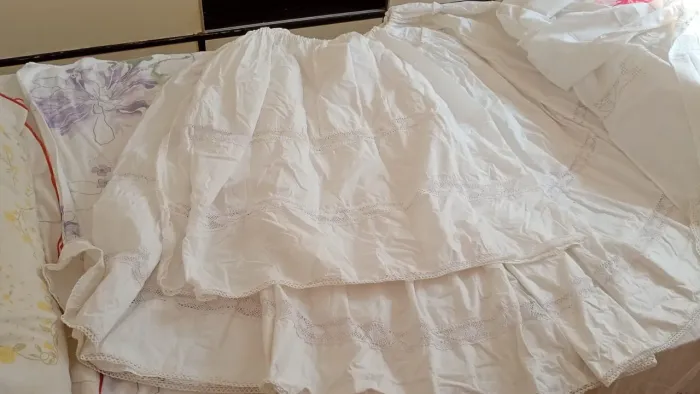 VENDE-SE ROUPAS DE UMBANDA