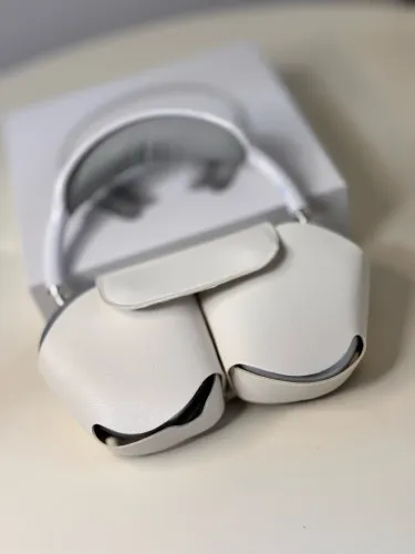AirPods MAX 1