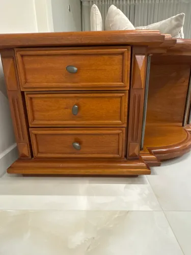 Mesa de Cabeceira 