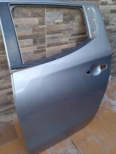 Porta Mitsubishi L200 New Triton traseira esquerda 