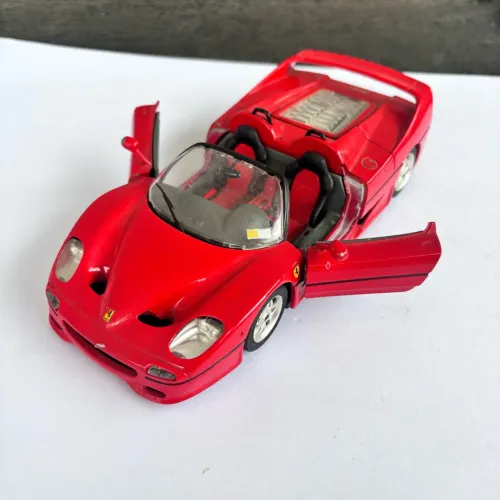 Miniatura Ferrari F50 Vermelha 1/24 - Bburago