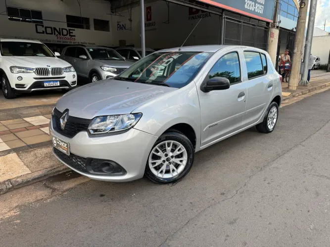 Renault Sandero Authentique Hi-flex 1.0 16V 5P 2015