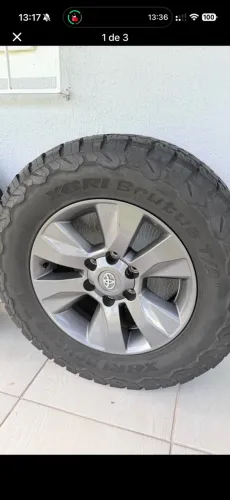 Jogo de rodas Hilux 2017 com 4 pneus XBRI