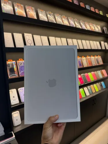 MACBOOK NEO SILVER 256Gb