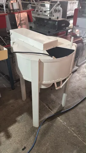 Máquina depenadora de frango