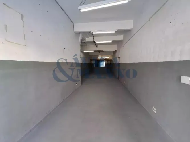 Salão Comercial de Alto Padrão na Mooca - 160m², 2 Banheiros - Locação em São Paulo-SP
