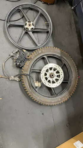 Vendo par de rodas Scud para Honda Titan 150 - freio a disco dianteiro e traseiro