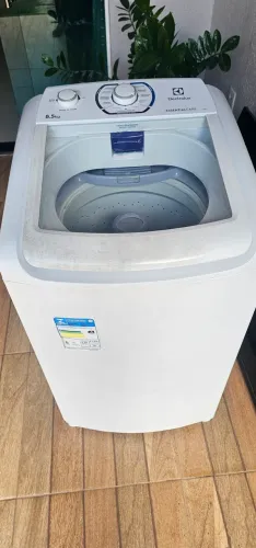 VENDO MAQUINA DE LAVAR 8KG