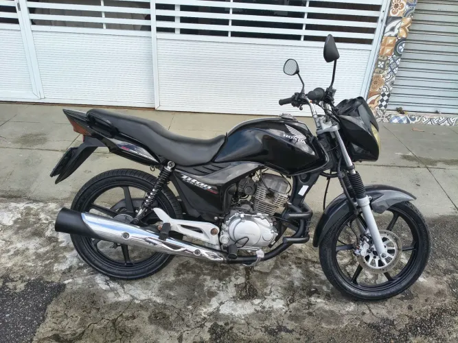 Titan 150 2012 pura nova