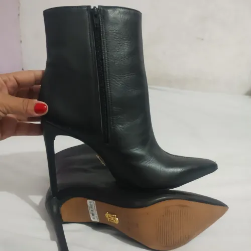 Bota de salto fino 