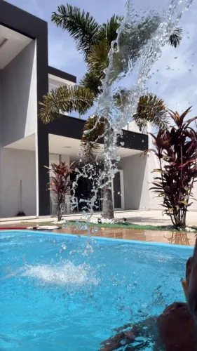Ilha de Guaratiba, casa alto padrao, condominio, 3 suites + dependencia, quintal, piscina,