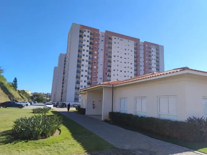 Imóvel para aluguel possui 48 metros quadrados com 2 quartos