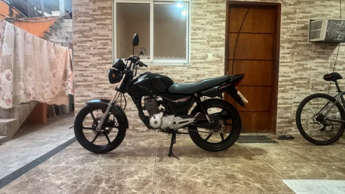 VENDE-SE UMA LINDA HONDA TITAN ESD ANO 2008/2008