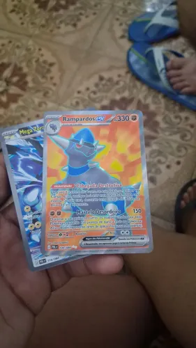 Cartas de pokemon ( mega zeraora/ rampardos)