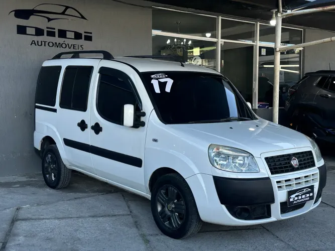 Fiat Doblo Essence 1.8 Flex 16V 5P 2017