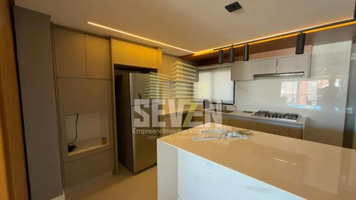 Apartamento à venda no Residencial Mirah em Bauru 3 suítes, 159m², varanda gourmet, 3 vag