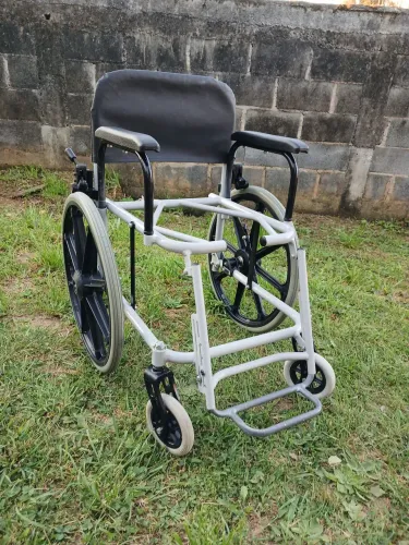 Cadeira de banho Ortobras Hygienika.