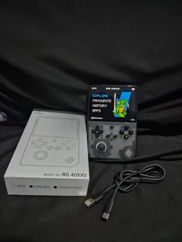 Anbernic RG40XX V 