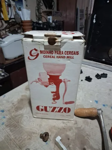 moedor de condimento guzzo