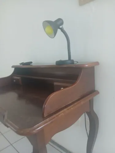Luminária com lâmpada antiiniseto