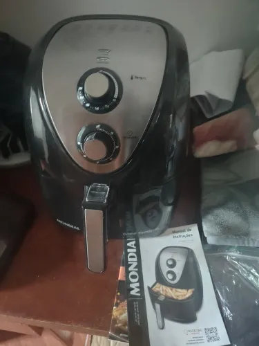 Air fryer 5L mondial nunca usada