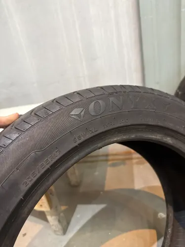 Pneu ONYX 205/55/R17