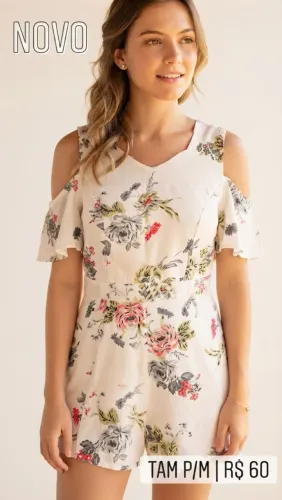 Lindo macacão floral 