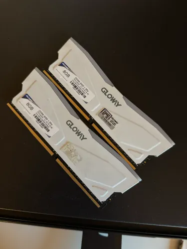 KIT MEMÓRIA RAM 16 GB DDR4 RGB