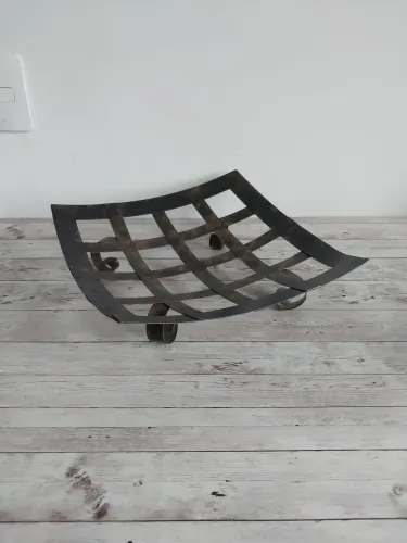 Centro de mesa decorativo em ferro trabalhado