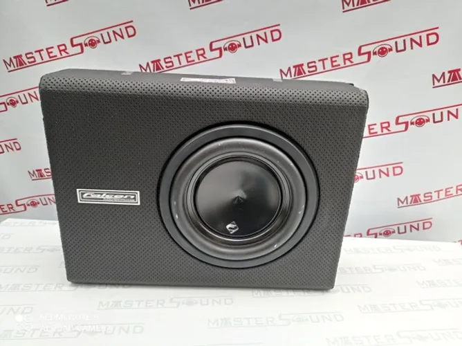 Caixa amplificada Falcon com Sub de 8" slim..200rms nova instalada no seu carro