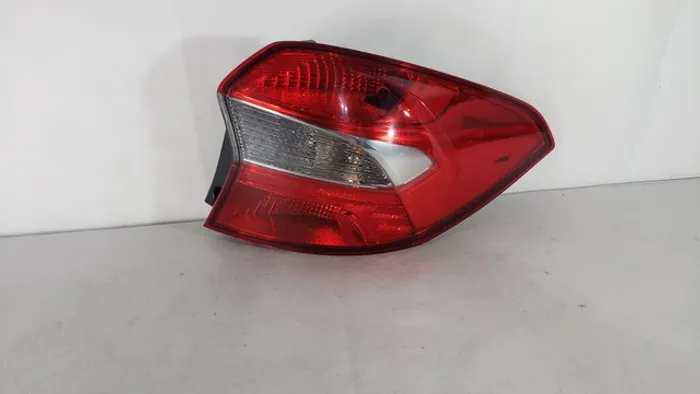 Lanterna Ford Ka Sedan 2020/2022 Ld Original 
