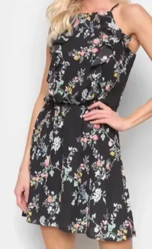 Vestido Evasê curto estampado babados floral
