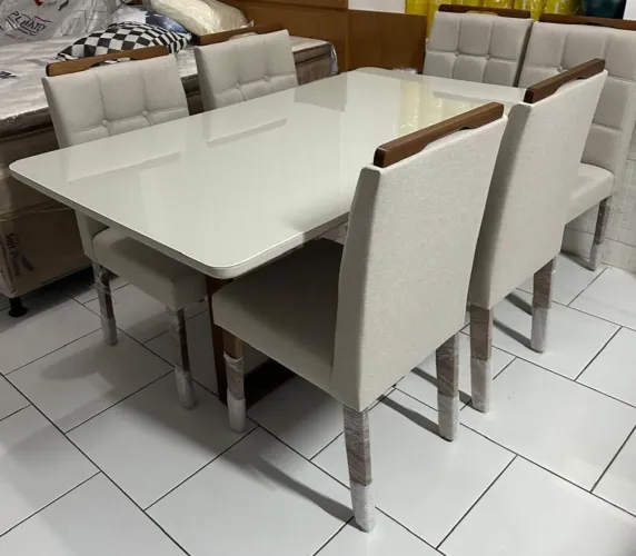 Mesa de jantar 6 cadeiras tecido linho tampo de vidro madeira maciça R$ 3.299,99 a vista 