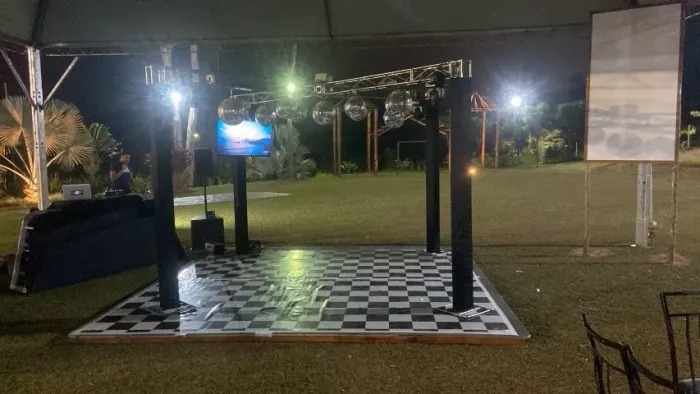 dj som e iluminaçao e pista de led