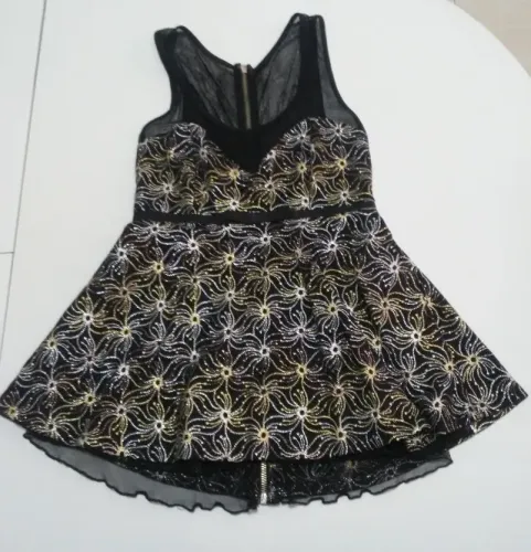 BLUSA PRETA