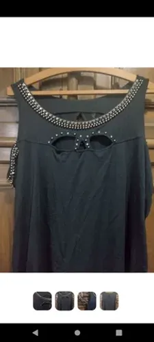 Blusa Preta Viscose e Rebites