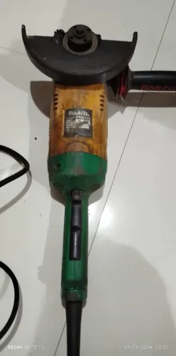 Esmerilhadeira Angular 180Mm (7Pol) Ga2016G Makita - Ga2016G-220V