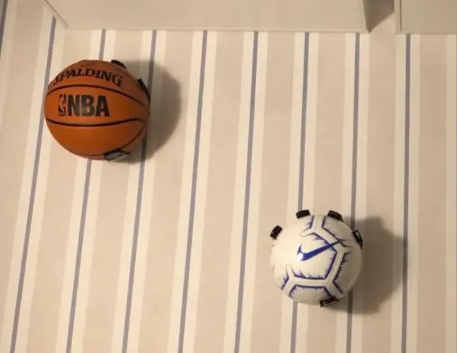 Suporte, garra, mãos de parede para segurar bolas esportivas
