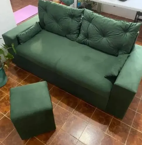 Sofa almofadado +  1 puff de fábrica 