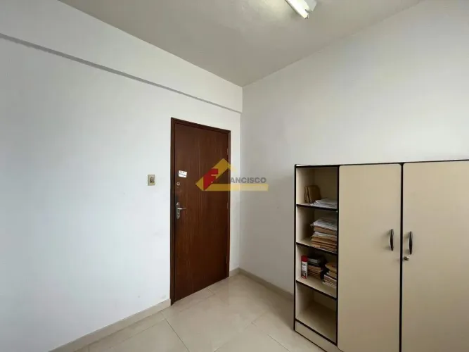 Sala localizada no Centro