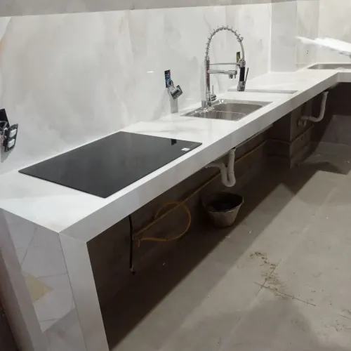Bancada em porcelanato 