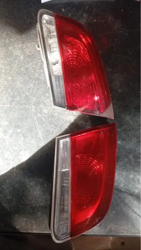 Par De Lanterna Da Tampa FIAT Siena 2009 A 2014 Original 