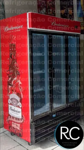 Geladeira e Cervejeira Expositor - 3 Portas PERSONALIZADA