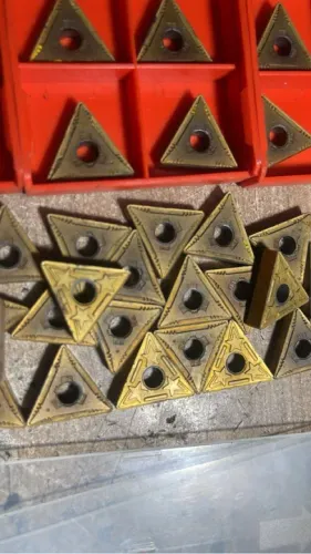 Jogo de Pastilhas de Metal Duro para Torno