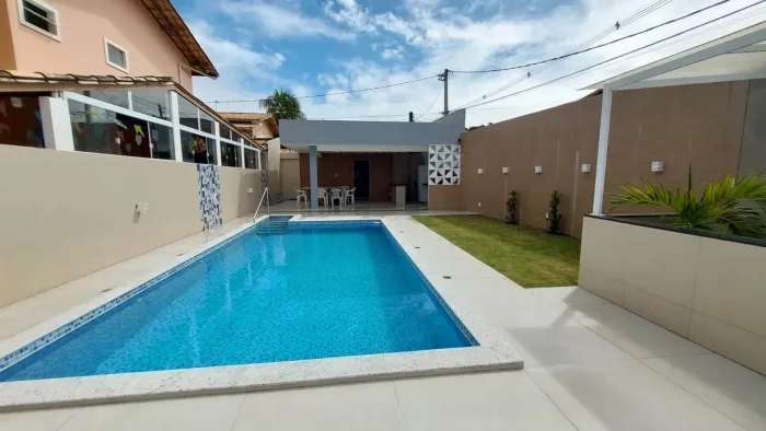 CASA em condomínio ,Lauro de freitas. 
