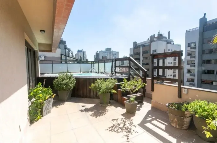 Apartamento cobertura à venda, 212 m², 3 dormitórios/quartos no bairro Bela Vista